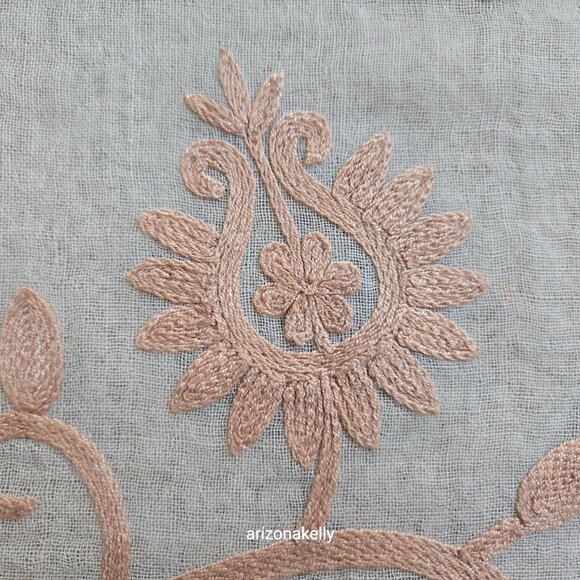 Woven Wool Scarf With Chain Stitch Embroidery Carolina Amato Lightweight - Picture 5 of 13